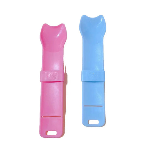 Squeeze Spoon Strip Feeder - The Ultimate Feeding Tool for Lickable Cat Treats!